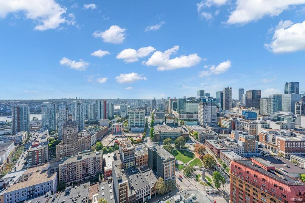 Skyview, 40Th Floor! 2Br Condo In Downtown Vancouver Eksteriør bilde